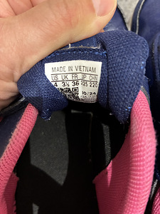 Adidas (4 фото из 5)