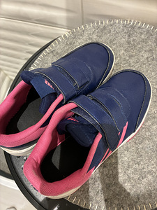 Adidas (5 фото из 5)
