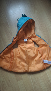 Vest (2 foto / 2)