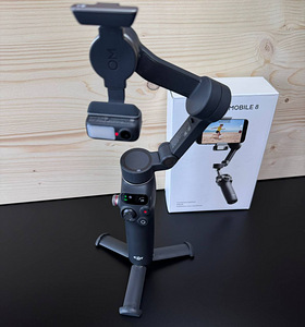 DJI Osmo Mobile 8 Advanced Tracking Combo (1 foto / 3)