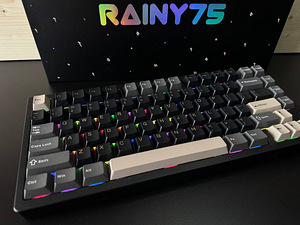 Rainy 75 Keyboard Anodized Black Pro (RGB / FR4 / Silver SUS (1 foto / 4)