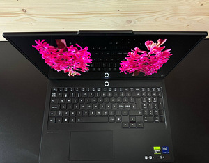 Lenovo Legion Pro 5 16IAX10 16" OLED Ultra 7 255HX 32GB (1 foto / 8)