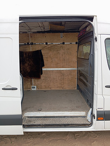 Продаю Mercedes-Benz Sprinter 316 CDI (6 фото из 10)