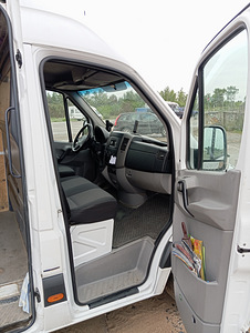 Продаю Mercedes-Benz Sprinter 316 CDI (9 фото из 10)