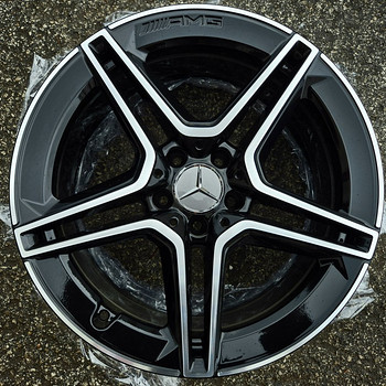 R19 Mercedes AMG originaaal erilaiused - UUS