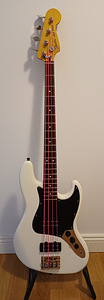 Бас-гитара Fender, джаз бас (1 фото из 6)