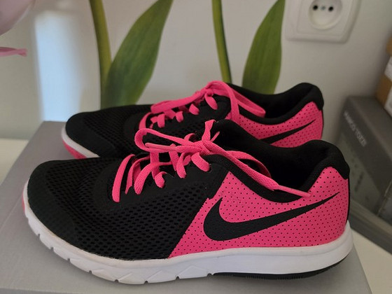Кроссовки nike