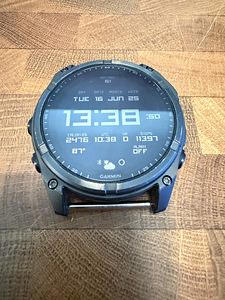 Garmin fenix 8 51mm Solar Sapphire Carbon Gray DLC Ti с (2 фото из 6)