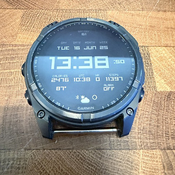 Garmin fenix 8 51mm Solar Sapphire Carbon Gray DLC Ti with