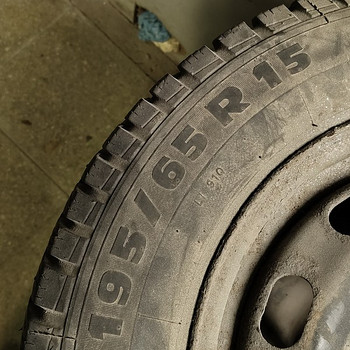 5x100 R15 стальные диски с зимними шинами
