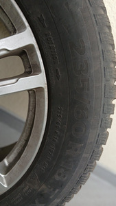 Volvo XC60 - talverattad valuvelgedega (2 foto / 5)