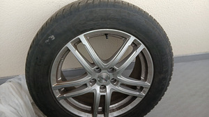 Volvo XC60 - talverattad valuvelgedega (1 foto / 5)