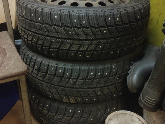 M: R16 205/55 naastrehvid Volkswageni velgedel 5x112