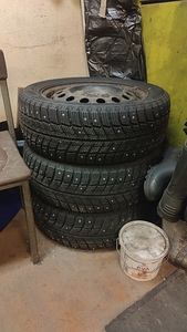 M: R16 205/55 naastrehvid Volkswageni velgedel 5x112 (1 foto / 4)