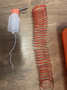 Müüa hamstri puur koos rattaga ja joogipudeliga (2 foto / 2)