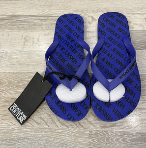 Uued Versace Jeans Couture plätud (43-44) originaal (1 foto / 3)