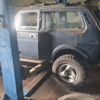 Lada Niva 1.6