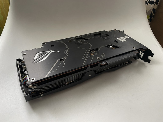 ASUS ROG STRIX RX5600XT 6GB