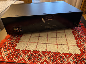Кассетная дека SONY (3 фото из 4)