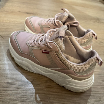 Кроссовки Levi’s