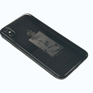 Мобильный телефон Apple iPhone XS 64 ГБ (2 фото из 5)