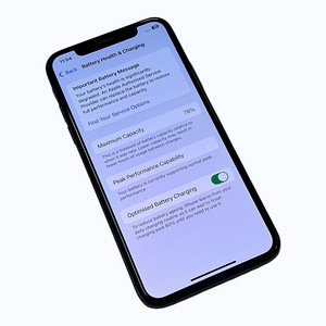 Мобильный телефон Apple iPhone XS 64 ГБ (4 фото из 5)