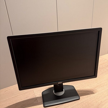 Dell 24” U2412M