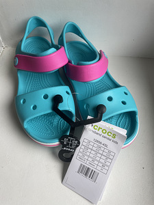 Uued Crocs sandaalid c13 (EUR 30-31) (1 foto / 4)