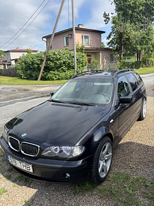 BMW 318i 2.0л 2004 (2 фото из 4)
