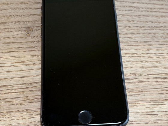 Müüa iPhone 8 64GB