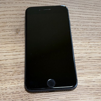 Müüa iPhone 8 64GB