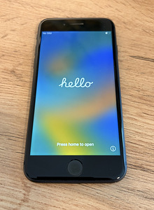 Müüa iPhone 8 64GB (3 foto / 3)