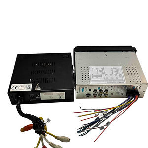 Autoraadio 7” TFT ekraaniga + DVD/USB plokk, komplekt (1 foto / 7)