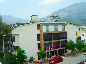 KAFTANS CITY HOTEL BY RRH&R (2 foto / 10)