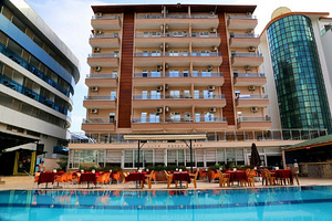 CLUB BAYAR BEACH HOTEL (1 foto / 10)