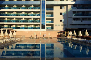 CLUB BAYAR BEACH HOTEL (4 foto / 10)