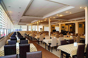 CLUB BAYAR BEACH HOTEL (5 foto / 10)