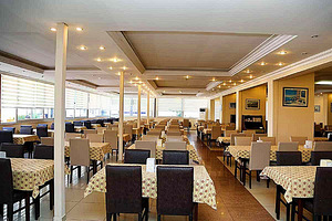 CLUB BAYAR BEACH HOTEL (6 foto / 10)