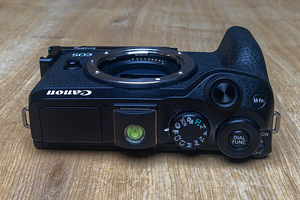 Canon EOS M6 Mark II + kolm objektiivi + kiirendusadapter + (4 foto / 10)