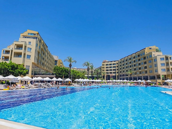 SELECTUM FAMILY RESORT SIDE