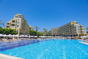 SELECTUM FAMILY RESORT SIDE (1 foto / 10)