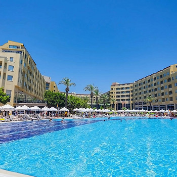 SELECTUM FAMILY RESORT SIDE