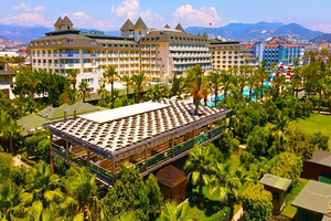 MC ARANCIA RESORT HOTEL (2 foto / 10)