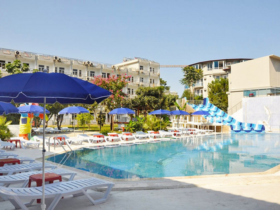 MARINEZ HOTEL