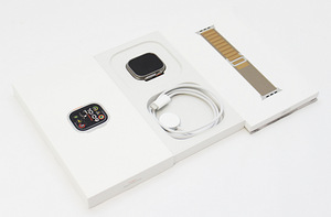 Nutikell Apple Watch Ultra 2 49mm titaan (2 foto / 2)