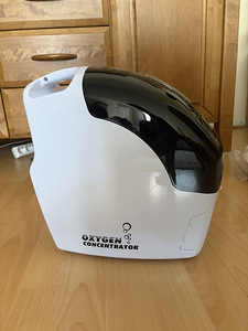 Oxygen concentrator HG3- W Hapnikukontsentraator kaasaskant (1 foto / 3)