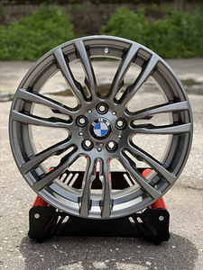 19" оригинальные разноширокие диски BMW style 403M 5x120 (1 фото из 9)