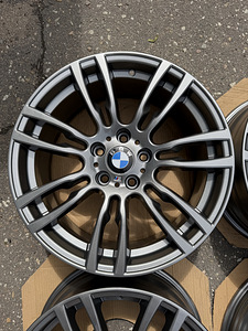 19" оригинальные разноширокие диски BMW style 403M 5x120 (5 фото из 9)