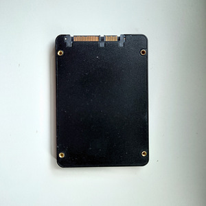 SSD Patriot Memory P210 2.5" 2000 GB Serial ATA III (2 foto / 3)
