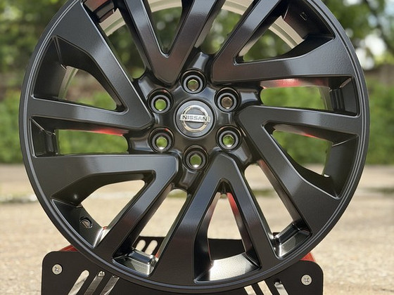 18" Nissan Navara originaalveljed 6x114,3